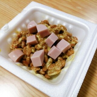 魚肉ソーセージの納豆